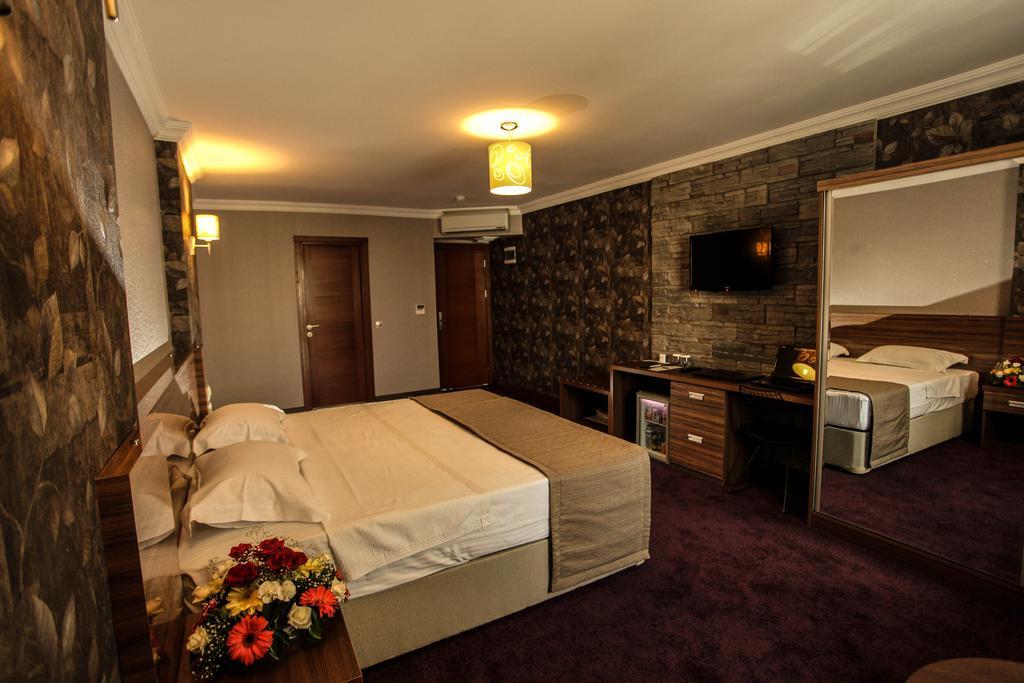 Grand Akcali Otel อิสเกนเดรุน ภายนอก รูปภาพ