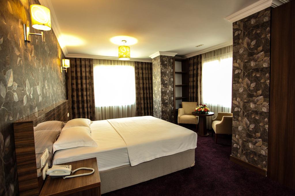 Grand Akcali Otel อิสเกนเดรุน ภายนอก รูปภาพ