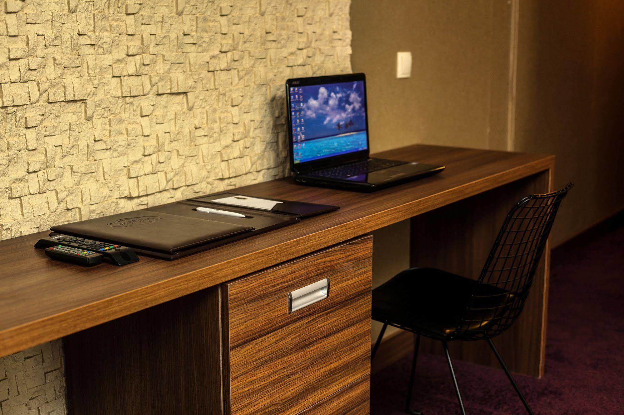 Grand Akcali Otel อิสเกนเดรุน ภายนอก รูปภาพ