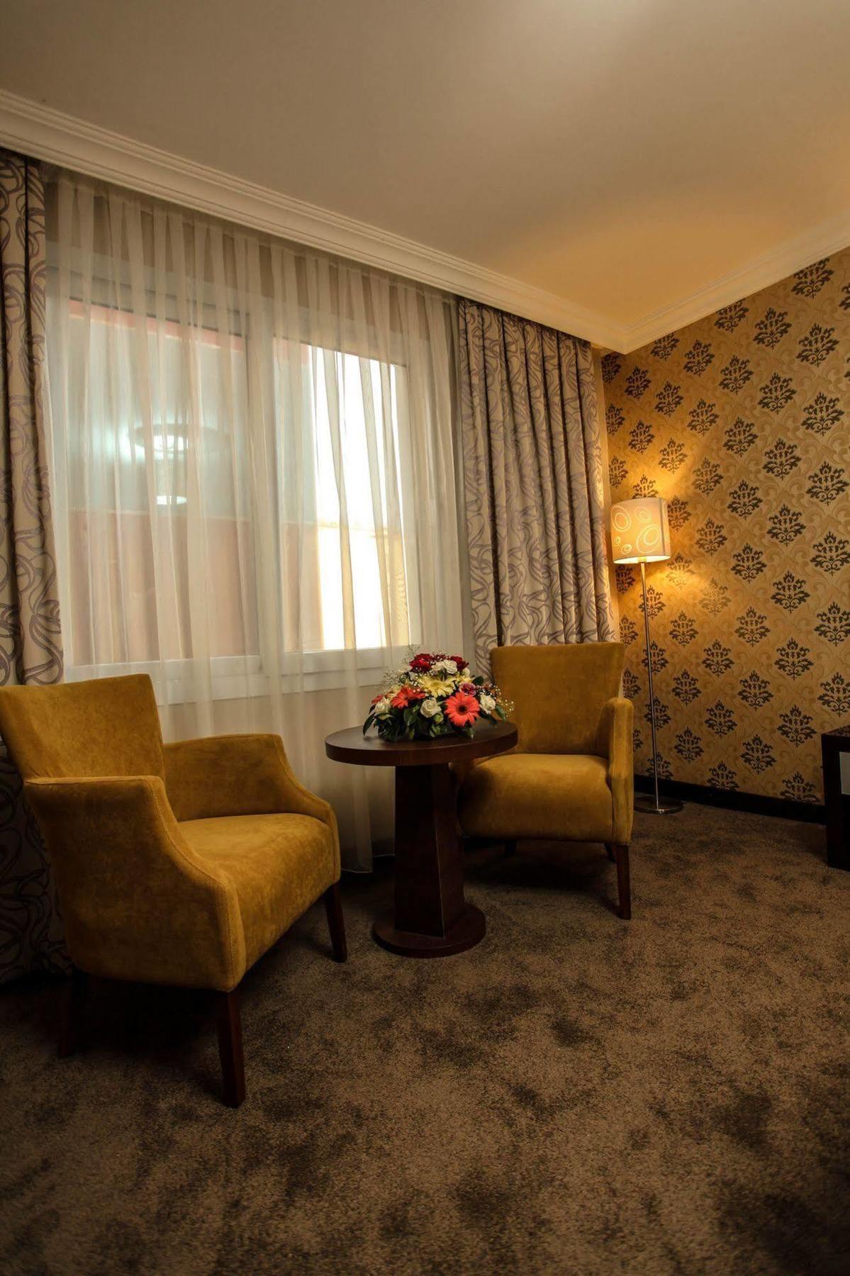 Grand Akcali Otel อิสเกนเดรุน ภายนอก รูปภาพ