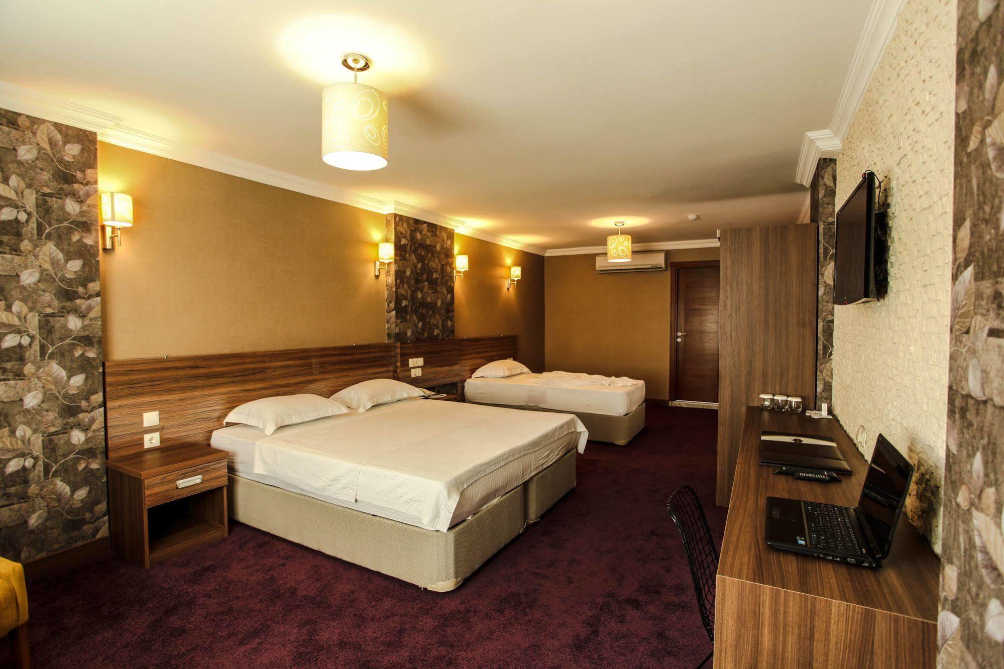 Grand Akcali Otel อิสเกนเดรุน ภายนอก รูปภาพ